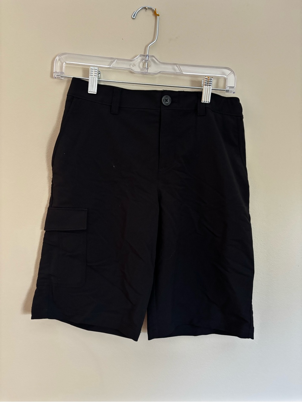 Under Armour Men’s Black Golf Shorts Size YLG (Youth Large) Performance Stretch